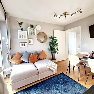 Urban Living - Floor Apartment